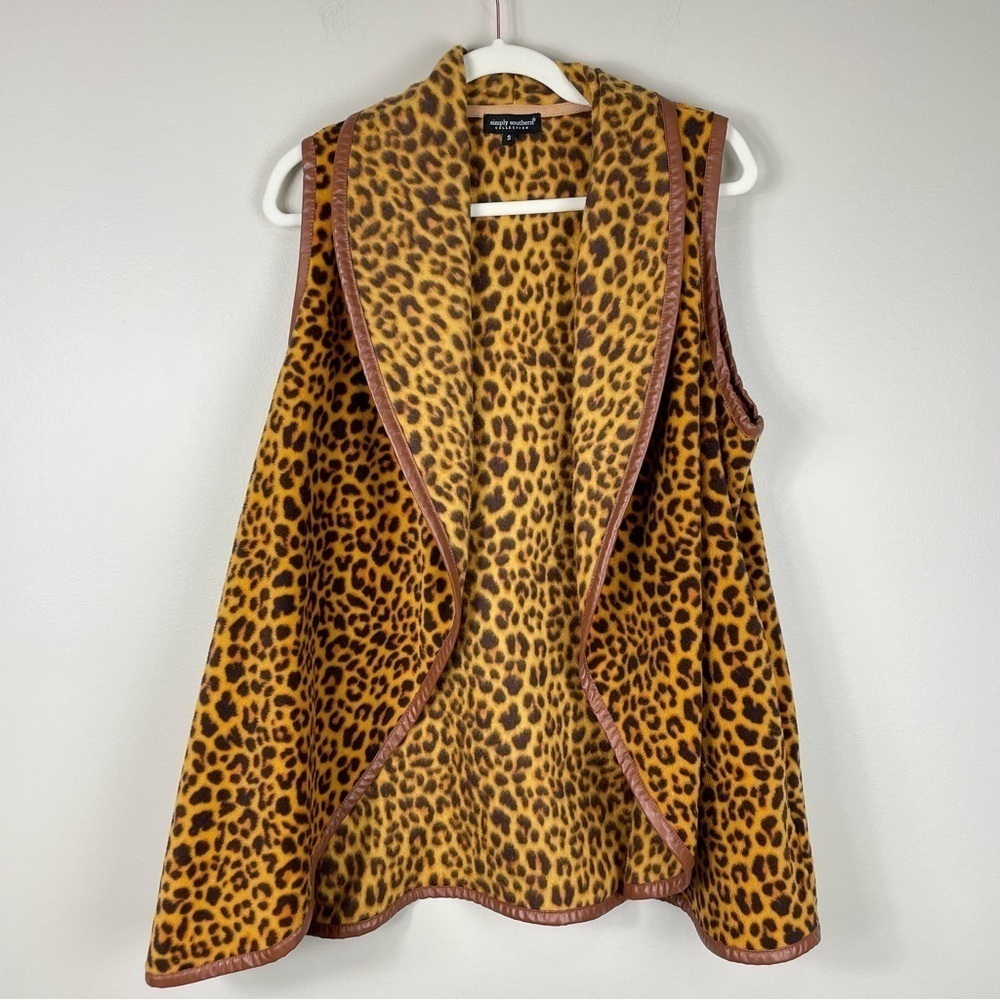 Simply Southern Womens Vest Small Cheetah Animal Print Sleeveless Pockets Top